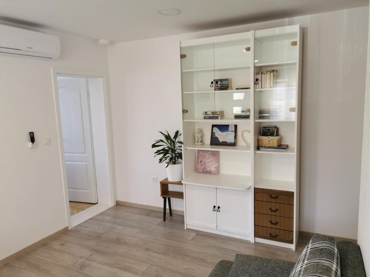 Apartman Adriatic Pavlinovic - Makarska Exterior foto