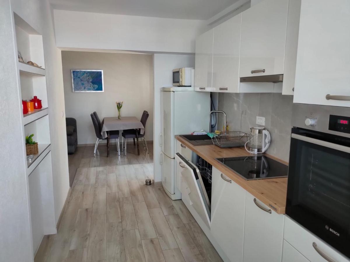 Apartman Adriatic Pavlinovic - Makarska Exterior foto